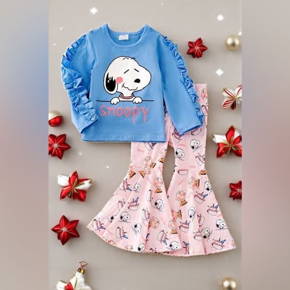 Snoopy’s Cozy Christmas Kids Boutique Set